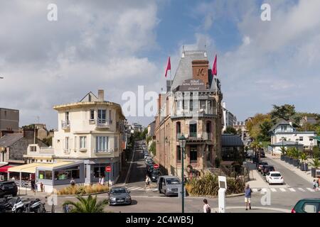 Vue sur le centre-ville de Dinard, Bretagne, France Banque D'Images