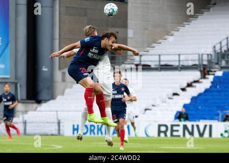 Copenhague, Danemark. 28 juin 2020. Erik Sviatchenko (28) du FC Midtjylland vu pendant le match 3F Superliga entre le FC Copenhague et le FC Midtjylland à Telia Parken. (Crédit photo : Gonzales photo/Alamy Live News Banque D'Images