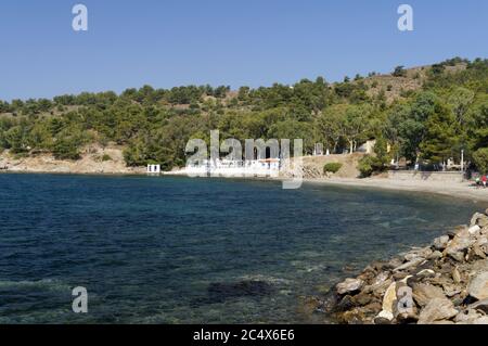 Baie de Lakki Merikia, île de Leros, Dodécanèse, Grèce. Banque D'Images