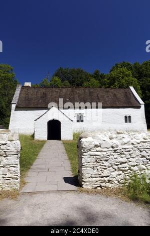 Église Llandeilo Tal y Bont, Musée national d'histoire de St Fagans/Amgueddfa Werin Cymru, Cardiff, Galles du Sud, Royaume-Uni. Banque D'Images