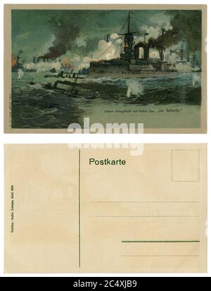 Carte postale historique allemande : notre flotte de guerre en haute mer 'au combat', la flotte ennemie est en feu, la Marine allemande impériale, la guerre mondiale un 1914-1918 Banque D'Images