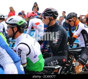 Chris Froome à côté de Mark Cavendish au Tour de Yorkshire, Bridlington, East Riding of Yorkshire, Royaume-Uni, mai 4 2019. Banque D'Images