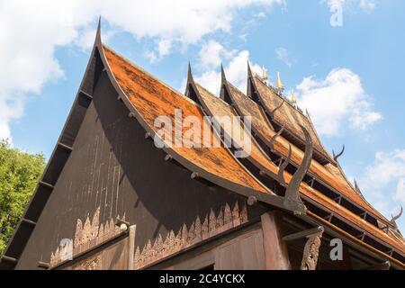 CHIANG RAI, THAÏLANDE - 29 MARS 2018 : Musée du barrage Baan (Temple noir) à Chiang Rai, Thaïlande en été Banque D'Images