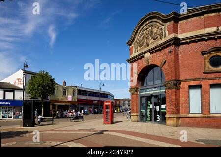 Ashton-under-Lyne centre ville à tameside GTR Manchester Ashton Market sur la place du marché Banque D'Images