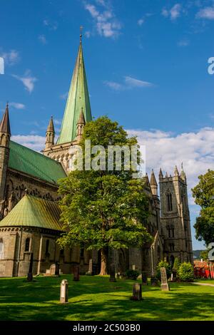 La cathédrale de Nidaros est une cathédrale de l'église de Norvège située dans la ville de Trondheim, dans le comté de SOR-Trondlag, en Norvège. Banque D'Images