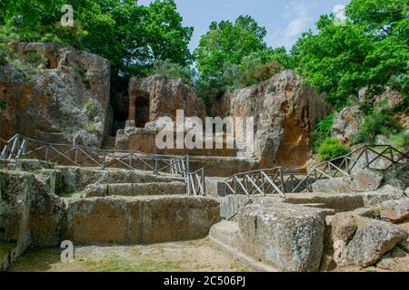 La tombe d'Ildebranda (du 3 au 2 ème siècle av. J.-C.) à la nécropole étrusque, le parc archéologique de Sovana dans la province de Grosseto, au sud du Ttus Banque D'Images