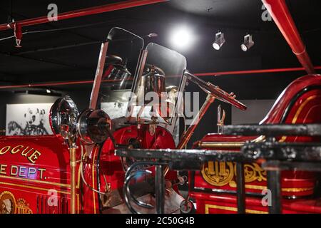 Seagrave modèle 6WT (1924) camion de feu rétro. Voiture rétro. Exposition de voitures classiques - Centre Heydar Aliyev, Bakou, Azerbaïdjan 26,04,2017 Banque D'Images