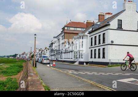 Parkgate, Wirral, Royaume-Uni: 17 juin 2020: Une vue générale de la scène de rue de Parkgate qui est à côté de l'estuaire de la rivière Dee dans Cheshire. Banque D'Images