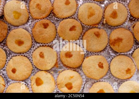 Embrada Brazilian snack. Plusieurs délicieuses tarte au poulet Banque D'Images