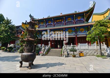 Temple Baotong : la salle du Bouddha de Jade. Wuhan, Chine Banque D'Images