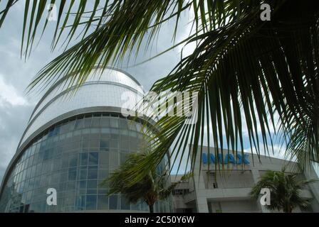 Le Dome et le cinéma IMAX, SM Mall of Asia, Pasay, Metro Manila, Philippines. Banque D'Images