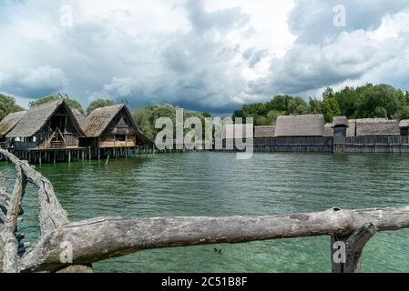 Unteruhldingen, BW / Allemagne - 20 juin 2020 : vue sur le musée du lac de Unteruhldigen, sur le lac de Constance Banque D'Images