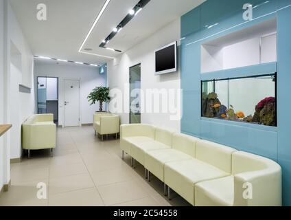 Moscou - 15 septembre 2017 : un intérieur moderne de clinique. Entrée. Banque D'Images