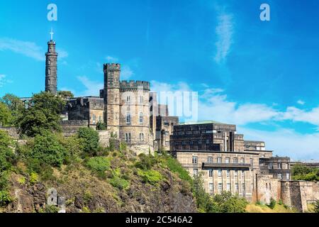 Governor's House sur Calton Hill à Édimbourg, en une belle journée d'été, en Écosse, au Royaume-Uni Banque D'Images