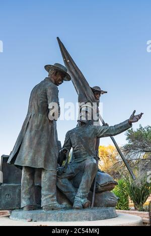 Tucson, AZ - 26 novembre 2019 : échange au Presidio, conçu par Clyde Ross Morgan, représente l'arrivée du bataillon Mormon à Tucson en 1846 et est co Banque D'Images