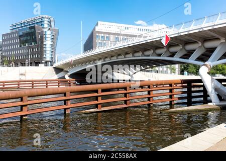 Pont Kronprinzen, pont Calatrava, rivière Spree, Berlin, Allemagne Banque D'Images