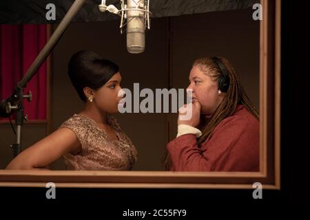 DATE DE SORTIE: 30 décembre 2020 TITRE: Respect STUDIO: MGM DIRECTOR: Liesl Tommy PLOT: The Life Story of Legendary R&B Singer, Aretha Franklin. AVEC : Jennifer Hudson et le réalisateur Liesl Tommy sur le set. (Image de crédit : © MGM/Entertainment Pictures) Banque D'Images