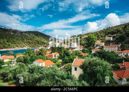 Beau village ville d'Assos, île de Céphalonie, Grèce. Banque D'Images