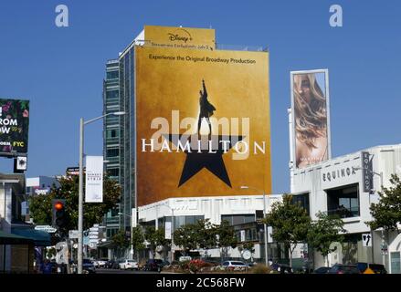 West Hollywood, Californie, États-Unis 30 juin 2020 UNE vue générale de l'atmosphère de Lin-Manuel Miranda 'Hamilton' Billboard pour original Broadway production Streaming exclusif sur Disney plus 3 juillet 2020 sur Sunset Blvd le 30 juin 2020 à West Hollywood, Californie, États-Unis. Photo par Barry King/Alay stock photo Banque D'Images