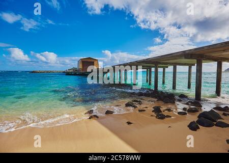 Jetée sur la plage, jetée de recherche Makai, parc de plage Kaupo, îles hawaïennes, Hawaï, État d'Aloha, États-Unis Banque D'Images