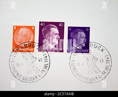 Trois timbres Adolf Hitler et Hindenburg timbre-poste de l'Empire allemand Reich allemand Banque D'Images