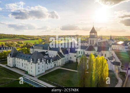 France, Maine et Loire, Loire Parc naturel régional de l'Anjou Touraine, Vallée de la Loire classée au patrimoine mondial de l'UNESCO, Fontevraud l'Abbaye, notre Dame d'Or Banque D'Images