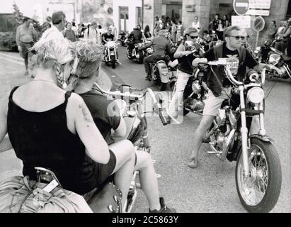 Archives 90ies: Free Wheels 1995, rencontre annuelle Harley Davidson à Cunlhat, Puy-de-Dôme, France Banque D'Images