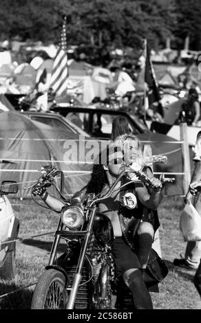 Archives 90ies: Free Wheels 1995, rencontre annuelle Harley Davidson à Cunlhat, Puy-de-Dôme, France Banque D'Images