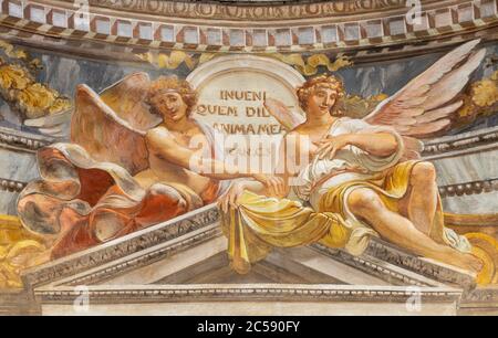 RAVENNE, ITALIE - 28 JANVIER 2020 : la fresque des anges le chruque Chiesa di Santa Maria Maddalena. Banque D'Images