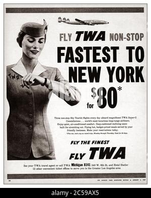 Publicité de presse de vol de TWA Aviation des années 1950 'Fly TWA non-stop le plus rapide à New York 80 $ L.A. Times Midwinter Magazine - 2 janvier 1957 Banque D'Images