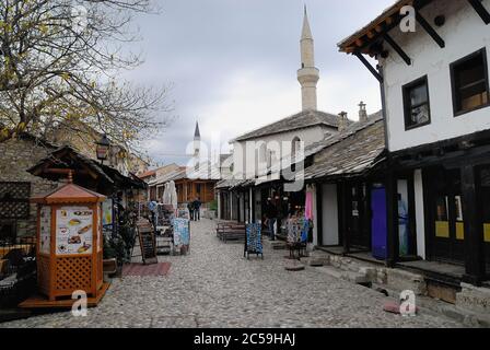 Bosnie-Herzégovine, Mostar. La vieille ville est aujourd'hui une zone touristique. Banque D'Images