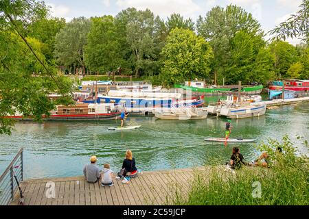 France, Seine Saint Denis, les bords de Marne, port de plaisance de Neuilly sur Marne Banque D'Images