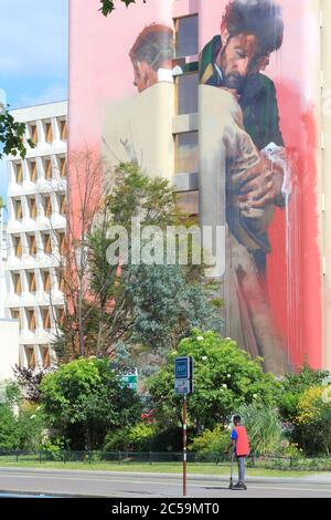 France, Paris, Boulevard Vincent Auriol, route artistique Street art 13, fresque de l'artiste irlandais Conor Harrington Banque D'Images