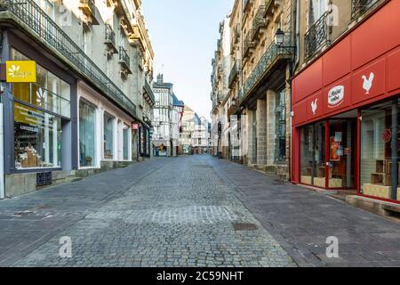 France, Morbihan (56), Golfe du Morbihan, vannes, vannes, au moment de la confinement, la vieille ville médiévale, maisons à colombages rue de la monnaie Banque D'Images