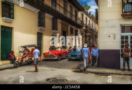 La Havane, Cuba, juillet 2019, scène urbaine dans la Calle de los Oficios, dans la partie la plus ancienne de la ville Banque D'Images