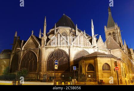 Façade de l'église médiévale de Saint-Severin à Paris. France. Banque D'Images