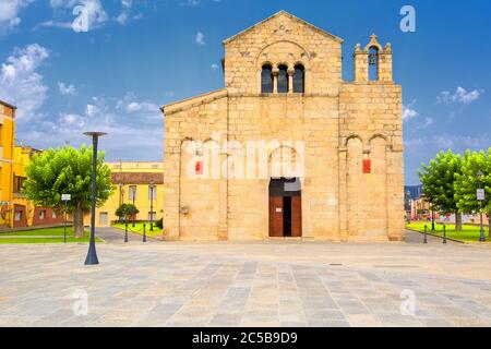 Une belle vue sur l'église de San Simplicio à Olbia, sardaigne, Italie Banque D'Images