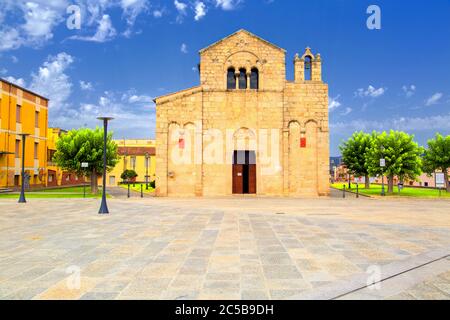 Une belle vue sur l'église de San Simplicio à Olbia, sardaigne, Italie Banque D'Images