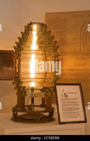 Fresnel Lighthouse Lens, Ventura Maritime Museum, Oxnard City, Ventura County, Californie, États-Unis Banque D'Images