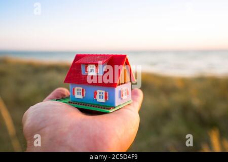 Traum vom Eigenheim am Meer Banque D'Images