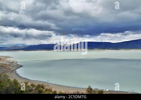 Lac Lago argentino à El Calafate, Patagonie, Argentine Banque D'Images