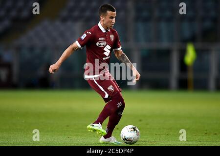 Turin, Italie. 30 juin 2020. TURIN, ITALIE - 30 juin 2020: Alejandro 'Alex' Berenguer du FC de Turin en action pendant la série UN match de football entre le FC de Turin et le SS Lazio. (Photo de Nicolò Campo/Sipa USA) crédit: SIPA USA/Alay Live News Banque D'Images