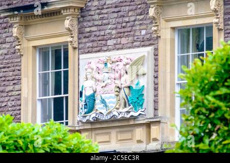 Merchants Hall Clifton Down Bristol. Siège de la Société des entrepreneurs marchands, montre les armoiries de l'héritier et la devise latine Banque D'Images