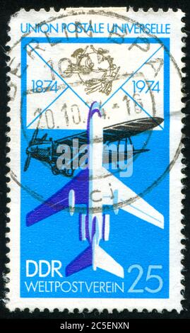 ALLEMAGNE - VERS 1974: Timbre imprimé par l'Allemagne, montre l'avion, vers 1974 Banque D'Images
