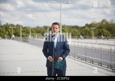 Varsovie, Mazovie, Pologne. 2 juillet 2020. RAFAL TRZASKOWSKI Vsies UN nouveau réservoir de rétention au traitement des eaux usées de Czajka Plant.in photo: RAFAL TRZASKOWSKI crédit: Hubert Mathis/ZUMA Wire/Alay Live News Banque D'Images