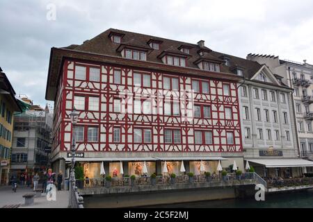 Maison à colombages, vieille ville, Lucerne, Lucerne, Suisse, Suisse, Suisse, Svájc, Europe Banque D'Images