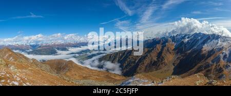 Panorama extraordinaire entre Tauern Ridge et la crête de la frontière autrichienne italienne Banque D'Images