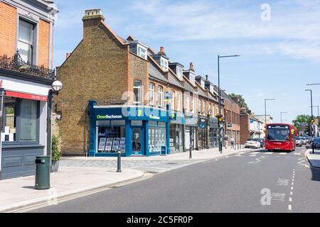 High Street, Hampton Hill, Borough of Richmond-upon-Thames, Grand Londres, Angleterre, Royaume-Uni Banque D'Images