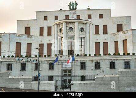 Belgrade / Serbie - 4 août 2019 : immeuble de l'ambassade de France à Belgrade, capitale de la Serbie Banque D'Images