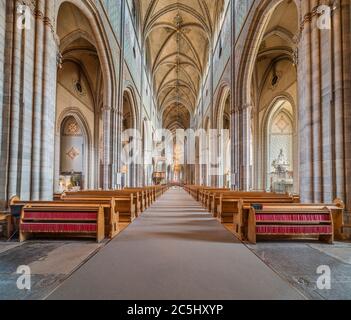 Vue intérieure sur la cathédrale d'Uppsala (Domkyrka). Uppsala, Suède, Scandinavie. Banque D'Images